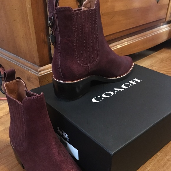 Coach Bowery Bootie Gsuade in Bordeaux - Picture 2 of 6